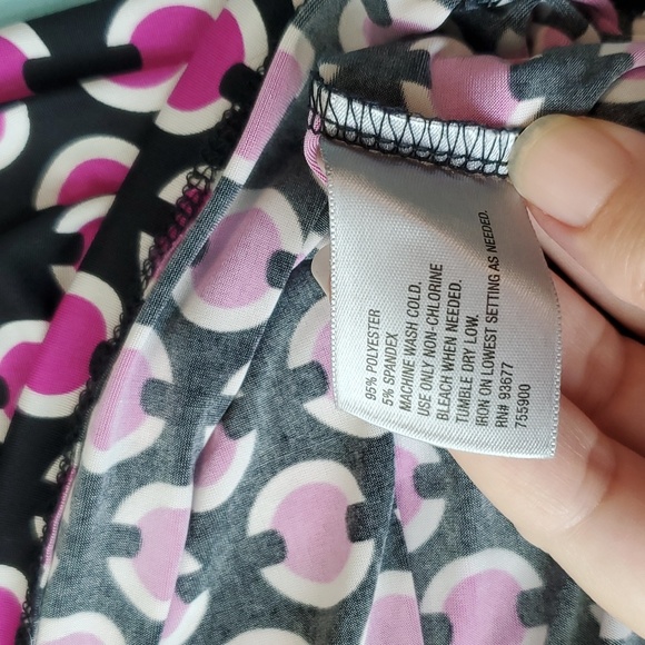 Pink and black polka dot tank - Picture 5 of 5